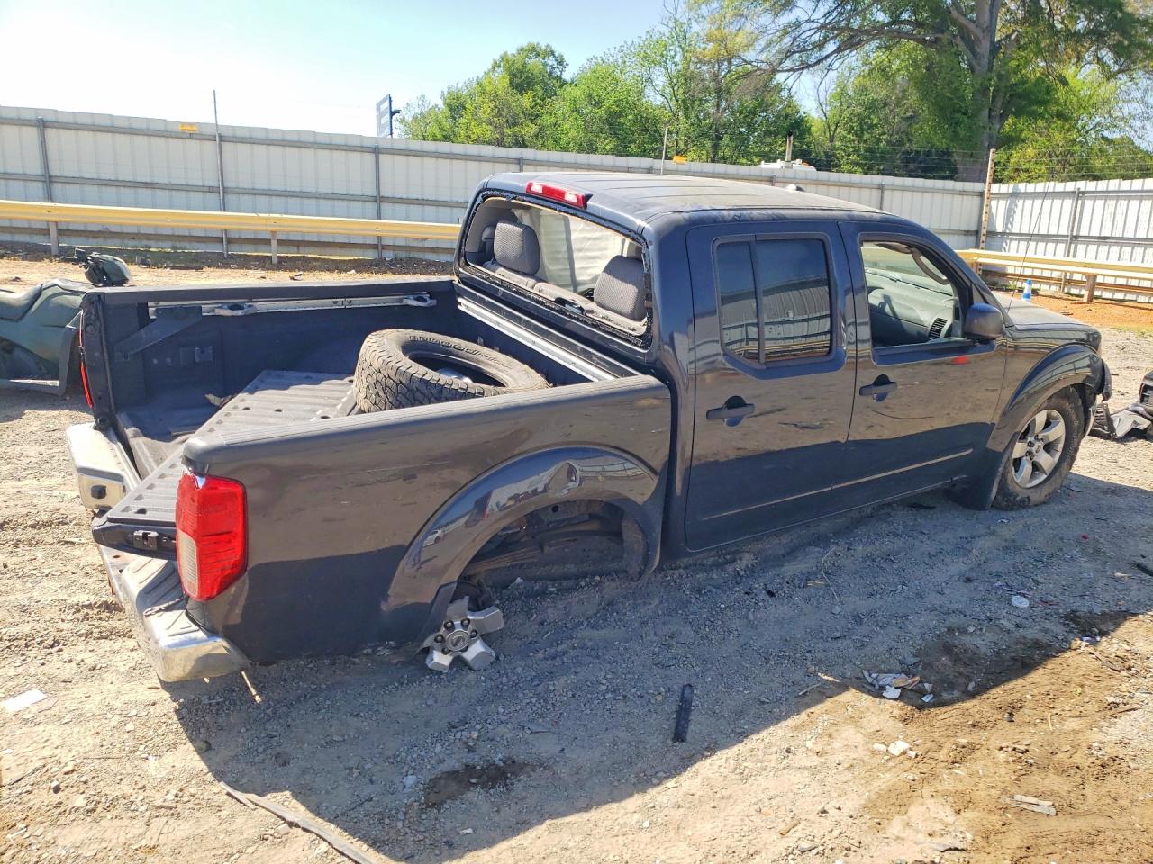 Nissan Frontier S