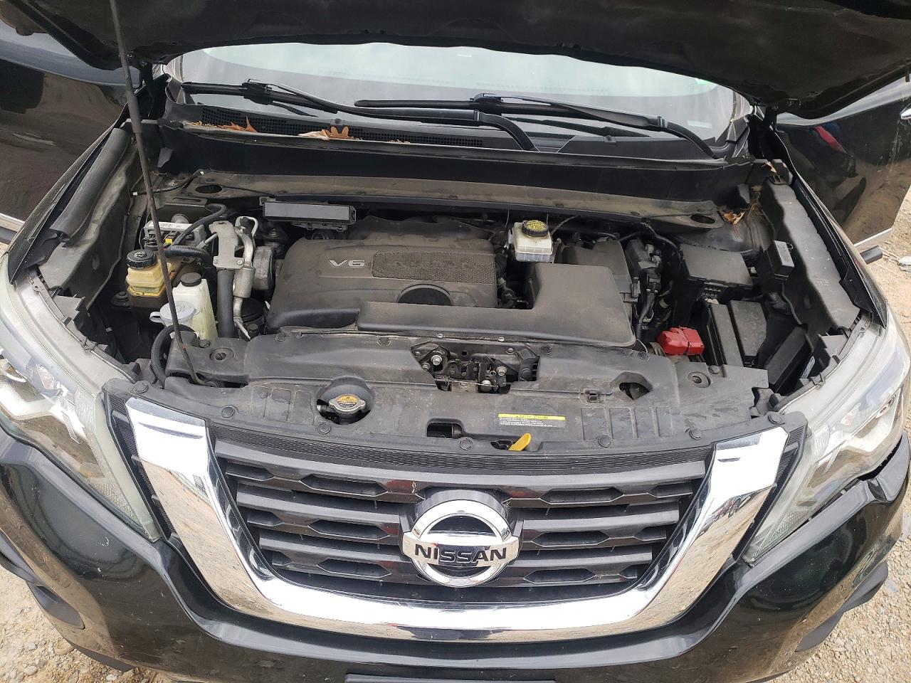 Nissan Pathfinder Platinum