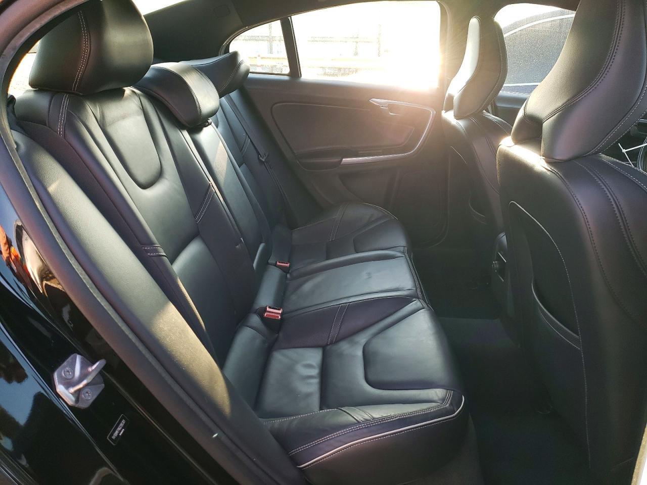 Volvo S60 R Design
