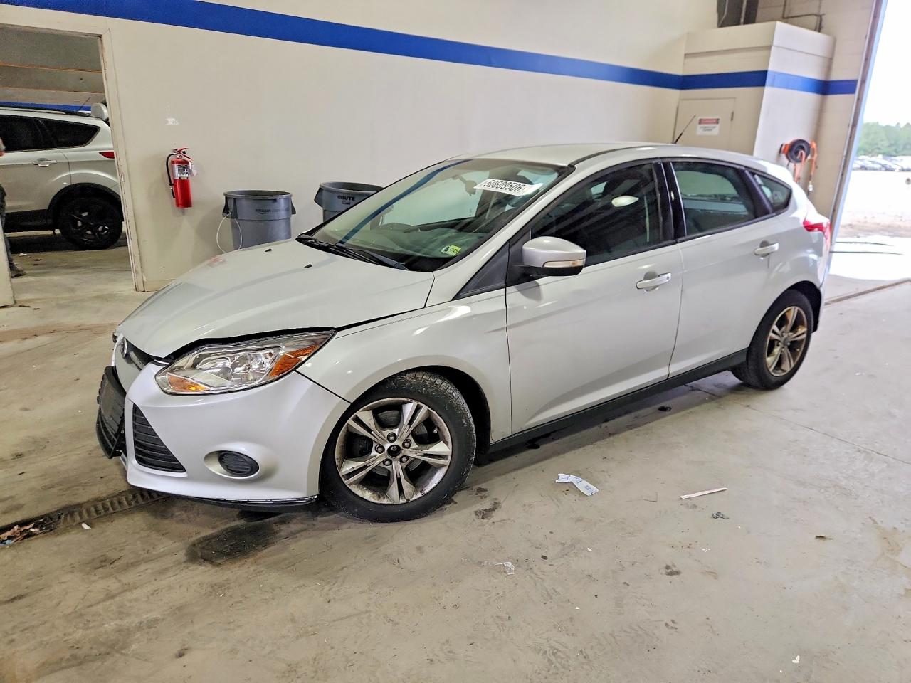 Salvage Ford Focus Image