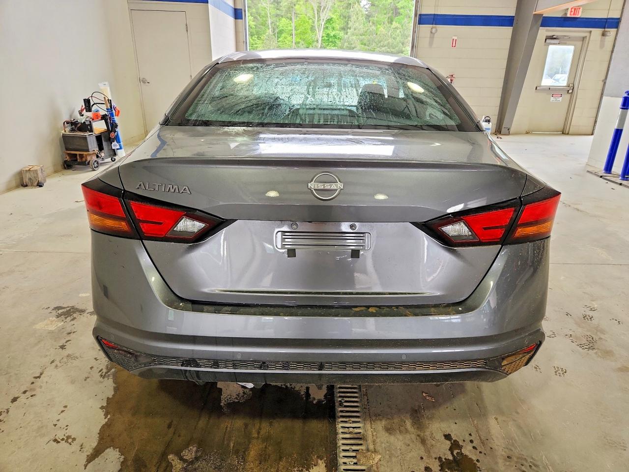Nissan Altima S