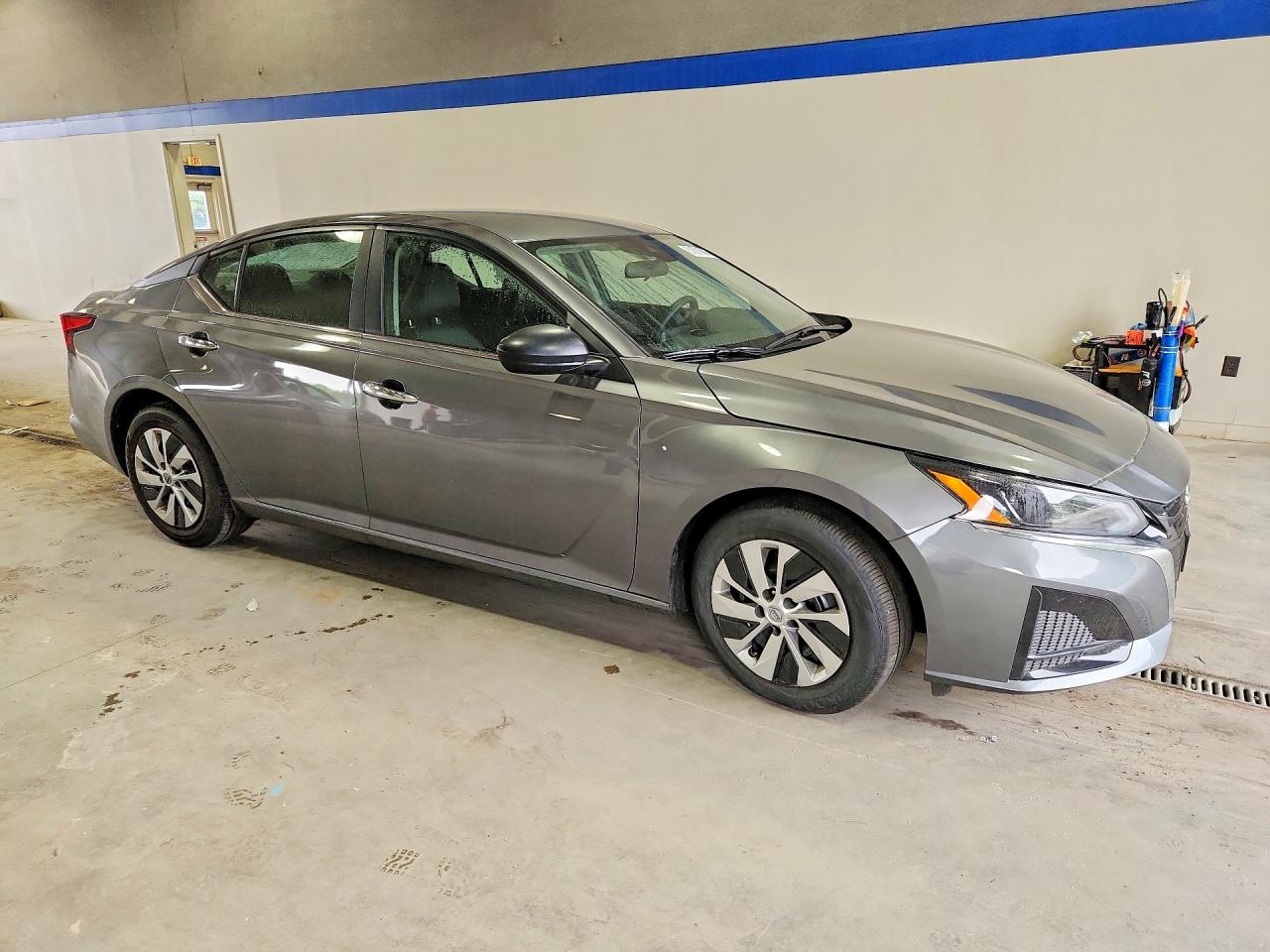 Nissan Altima S