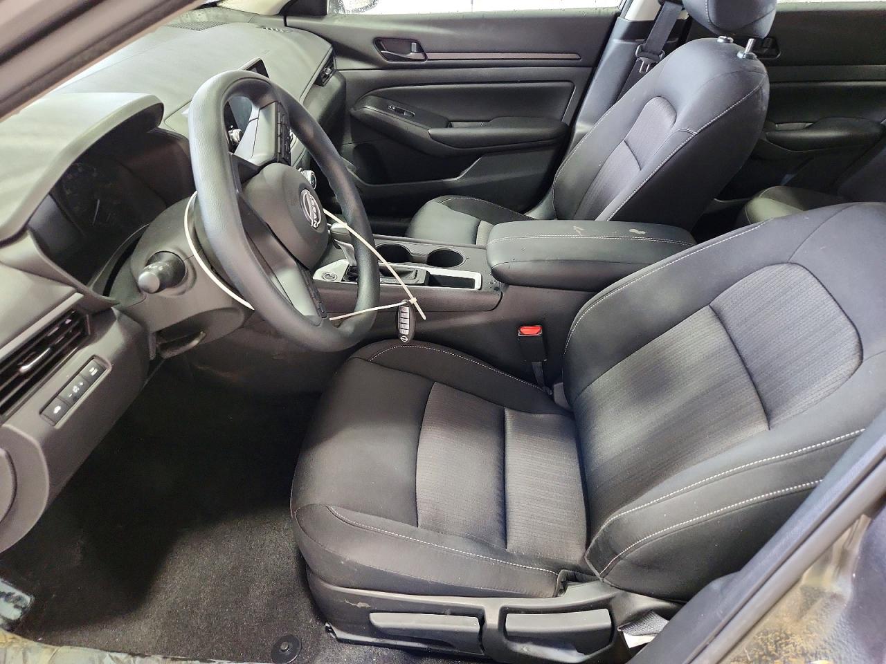Nissan Altima S