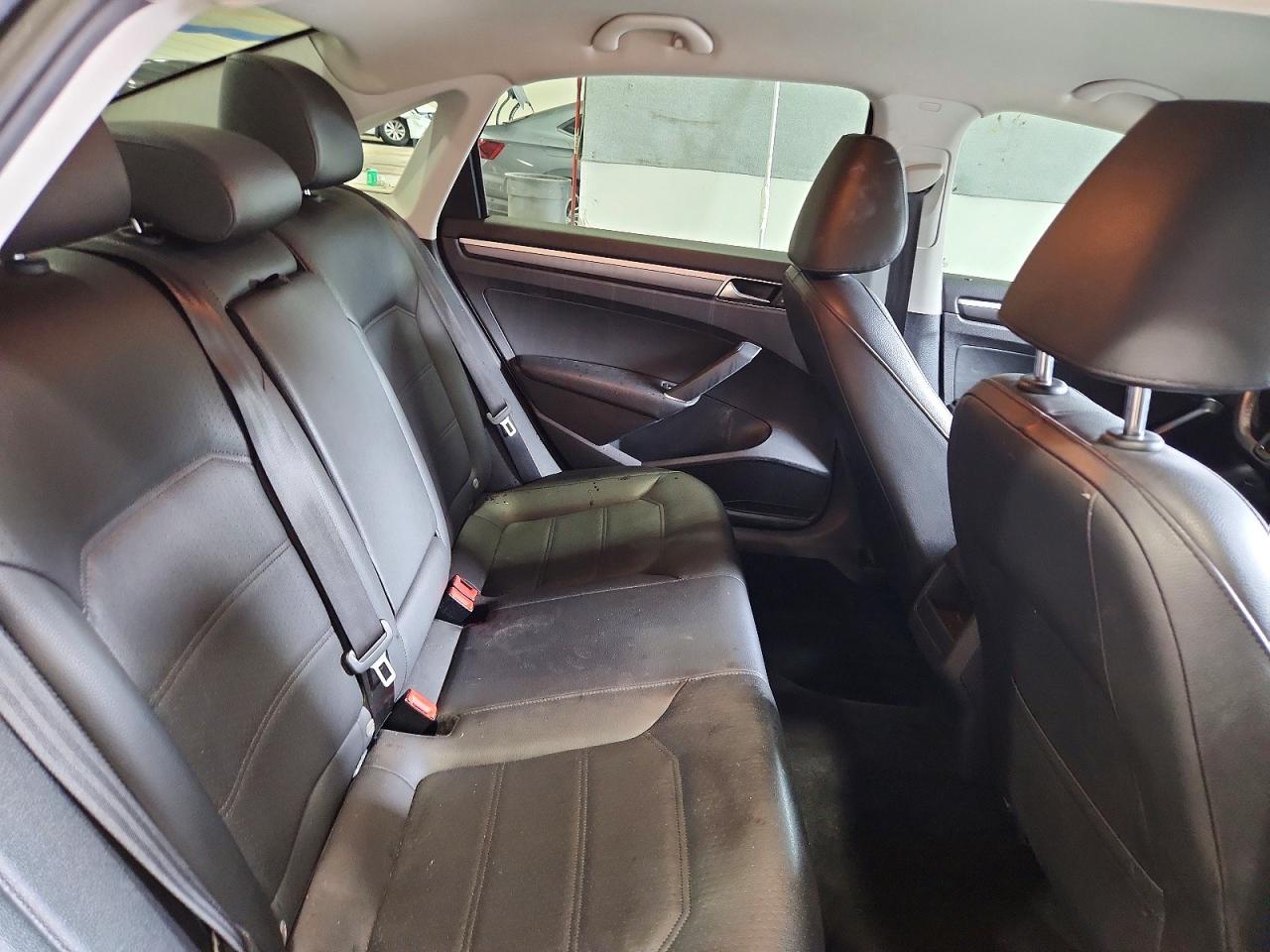 Volkswagen Passat R-line