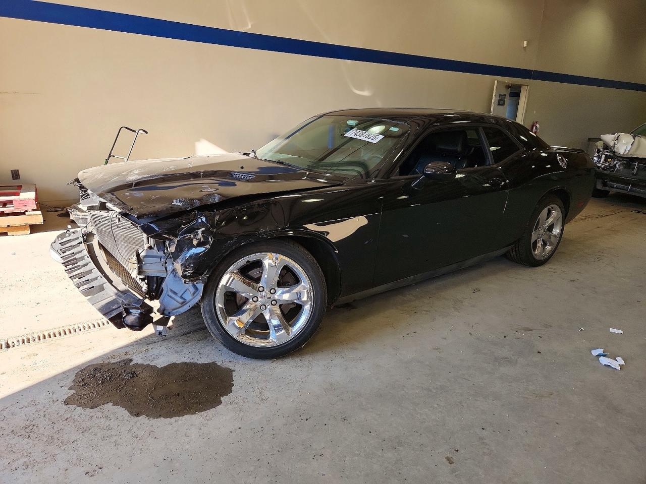 Salvage Dodge Challenger Image