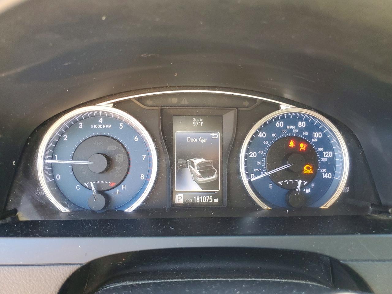 Toyota Camry Le
