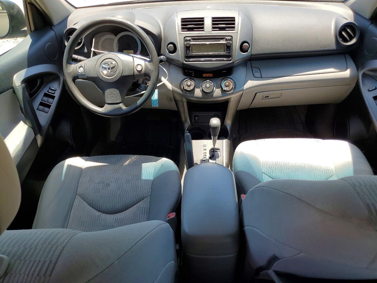Toyota RAV4 Base