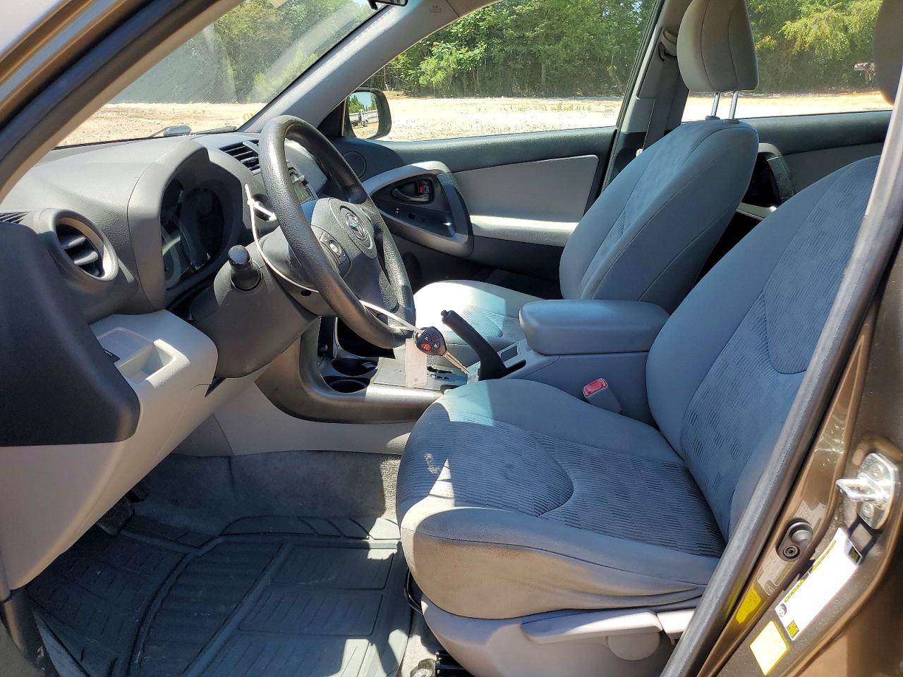 Toyota RAV4 Base