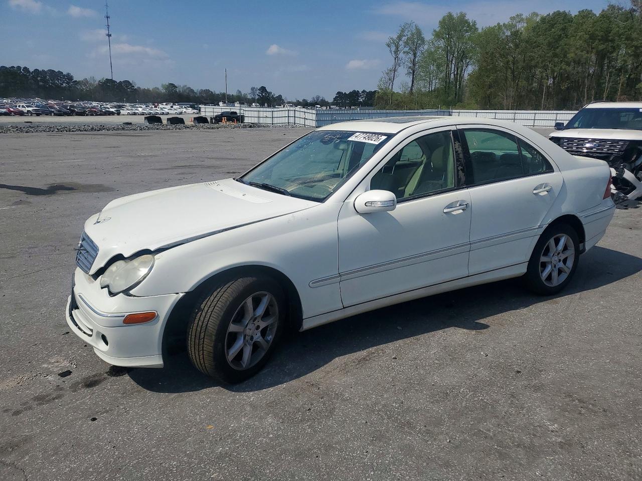Salvage Mercedes-Benz C-Class Image