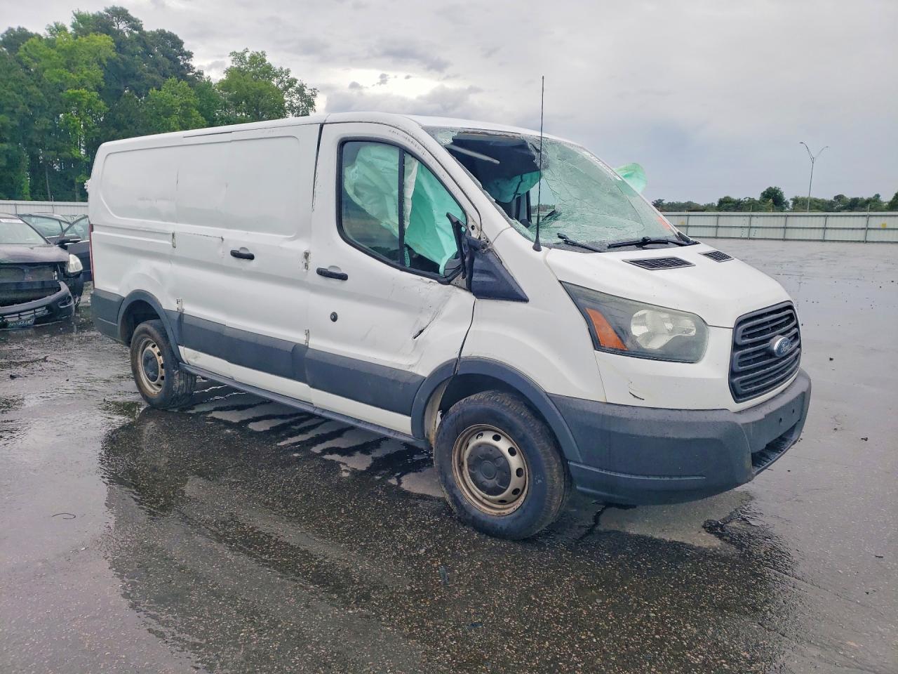 Ford Transit T-250