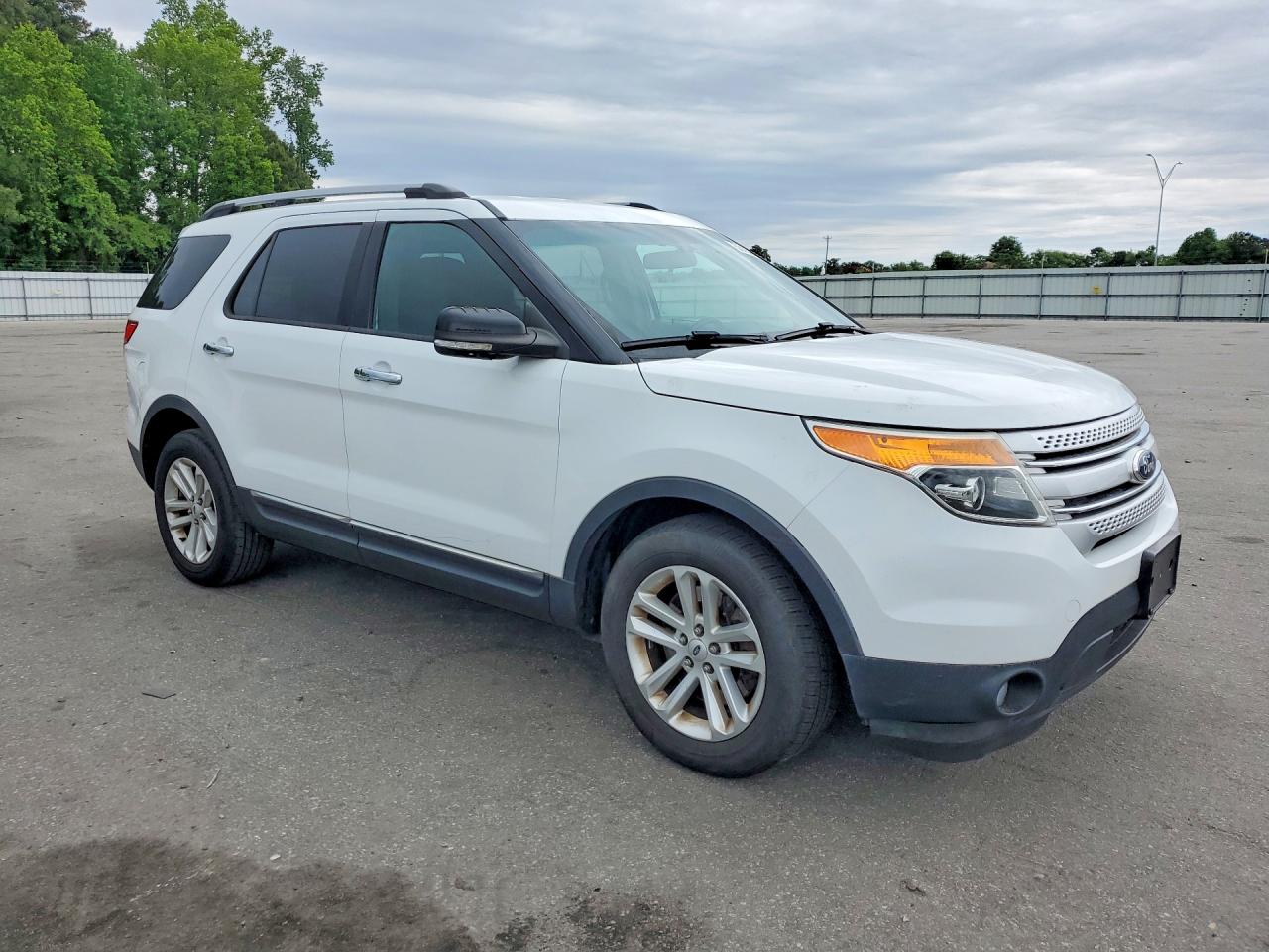 Ford Explorer Xlt