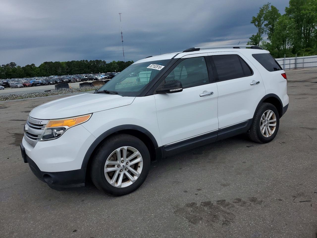 Salvage Ford Explorer Image