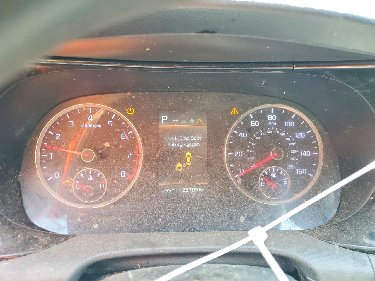 Kia K5 Lxs