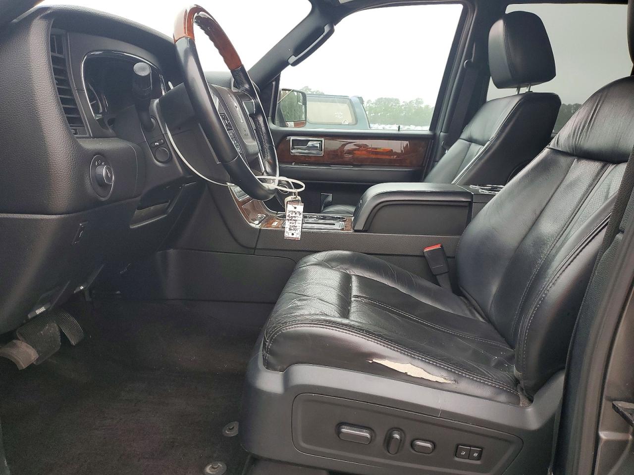 Lincoln Navigator L