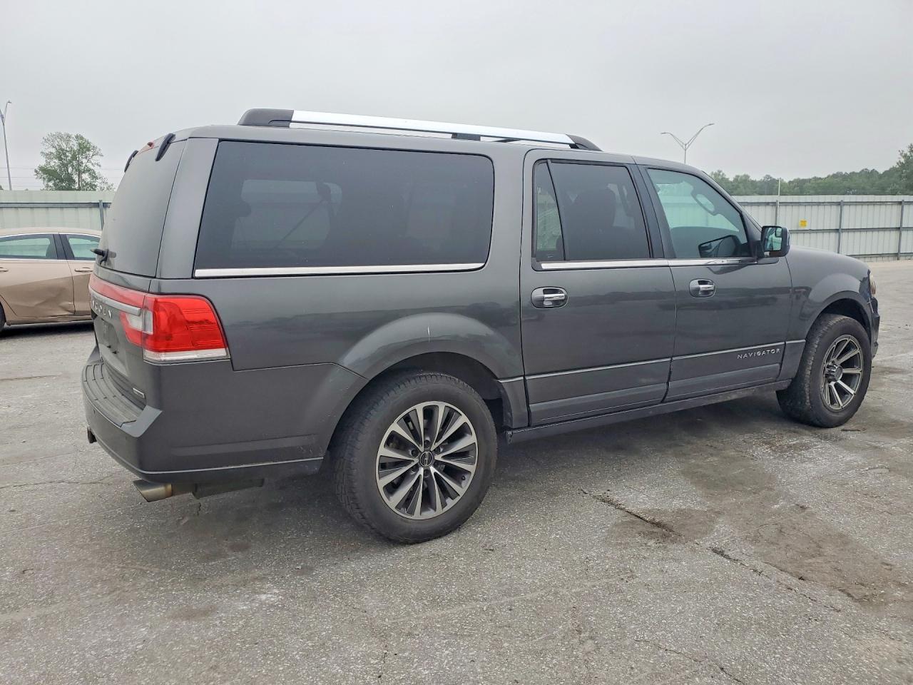 Lincoln Navigator L