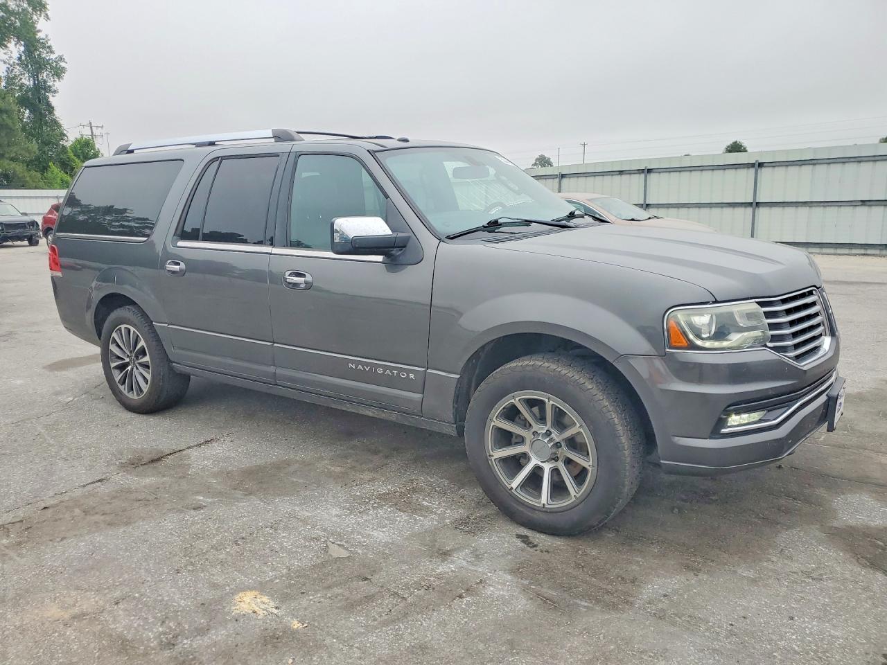 Lincoln Navigator L