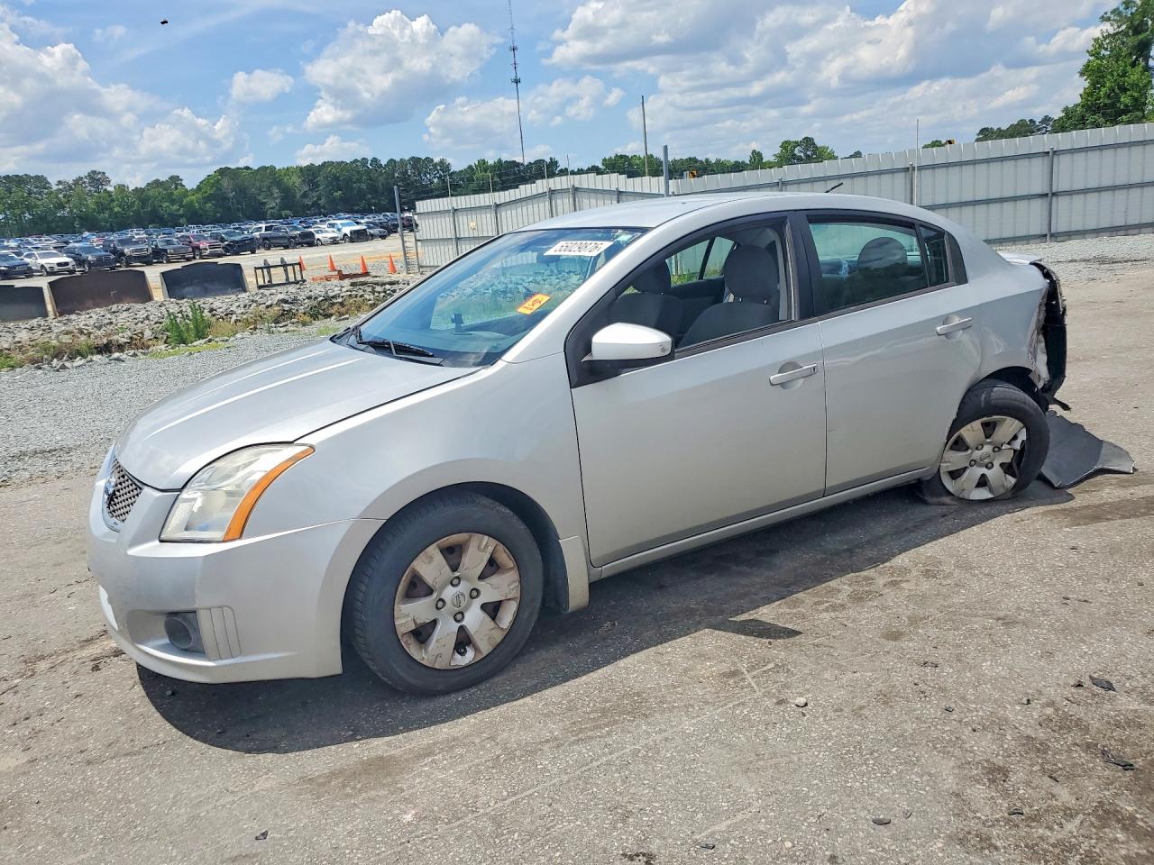 Salvage Nissan Sentra Image