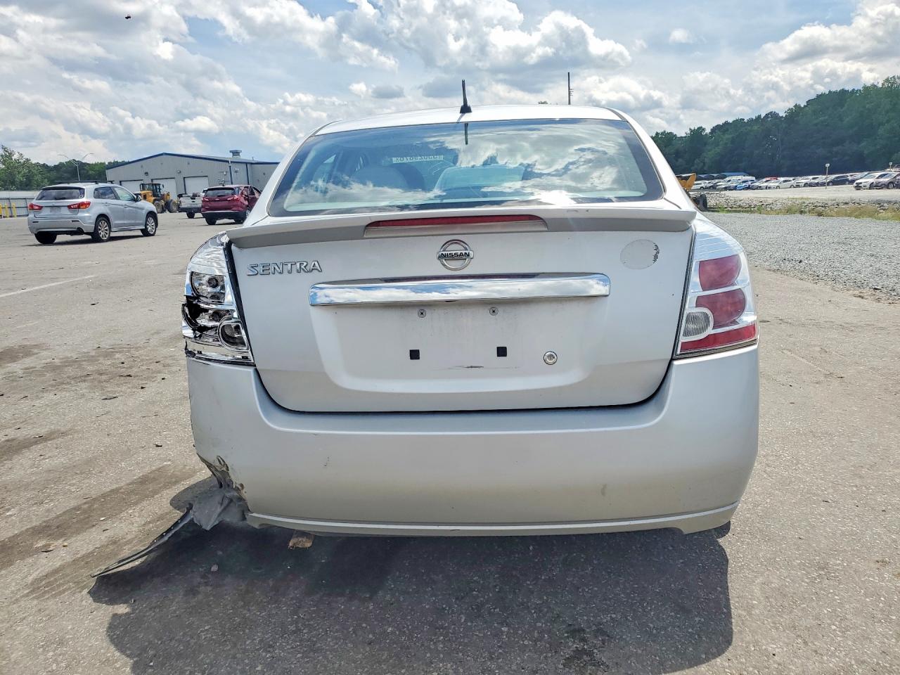 Nissan Sentra 2.0