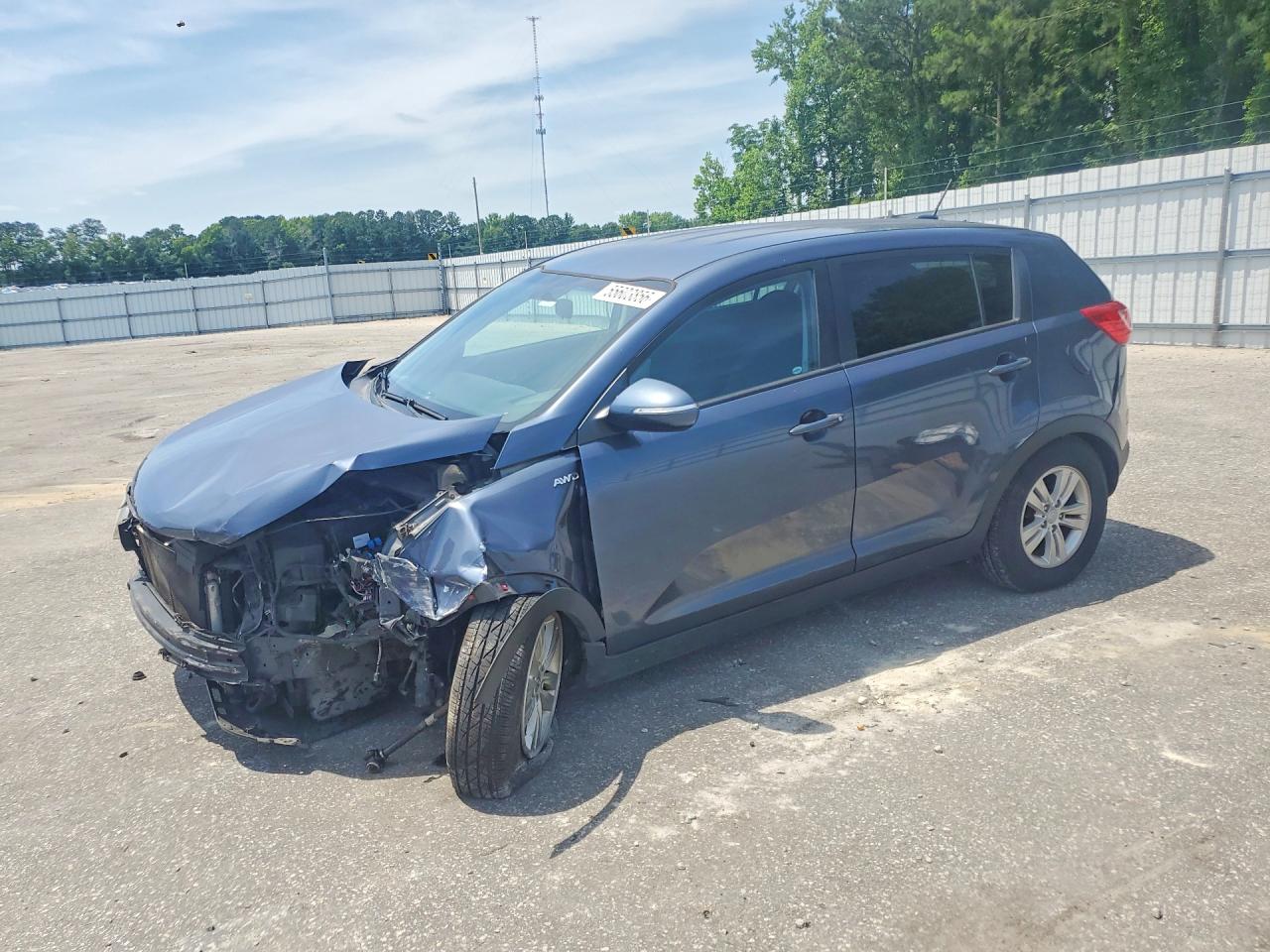 Salvage Kia Sportage Image