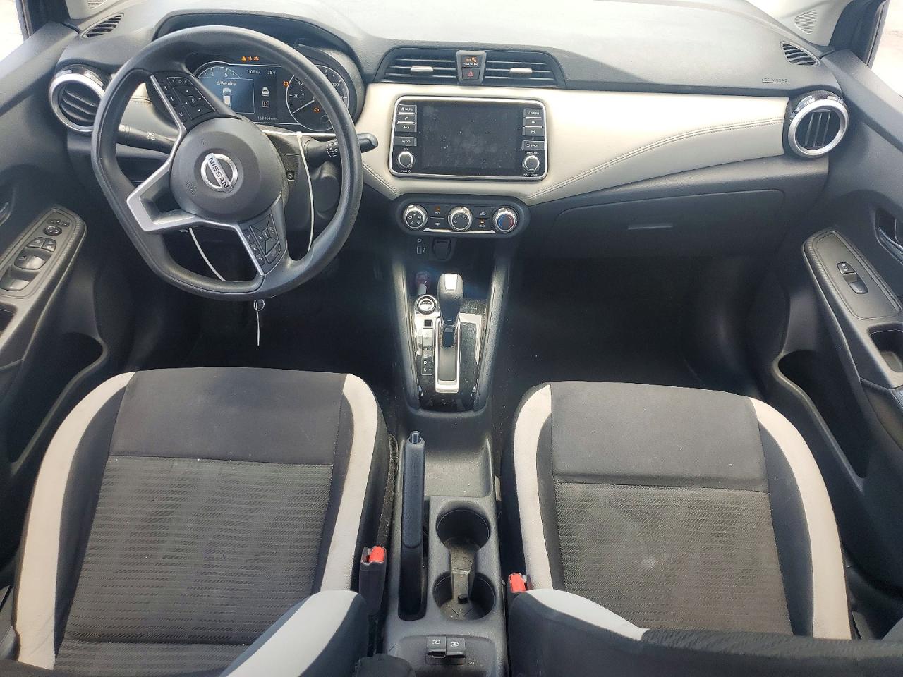 Nissan Versa Sv