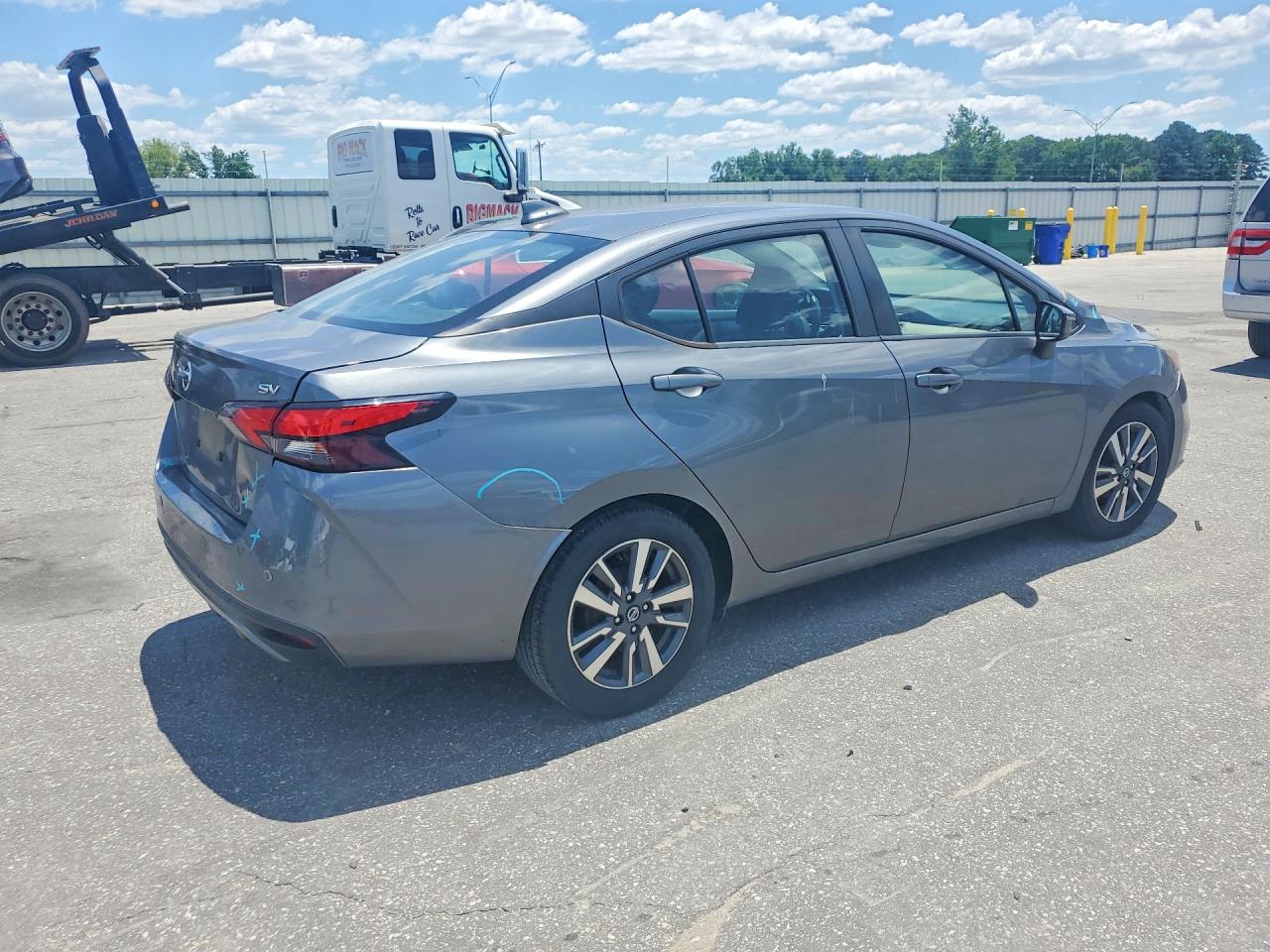 Nissan Versa Sv