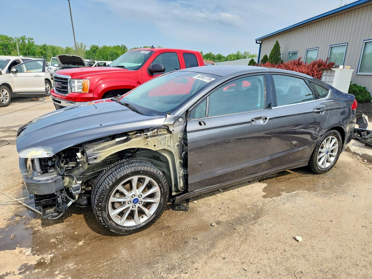 Salvage Ford Fusion Image