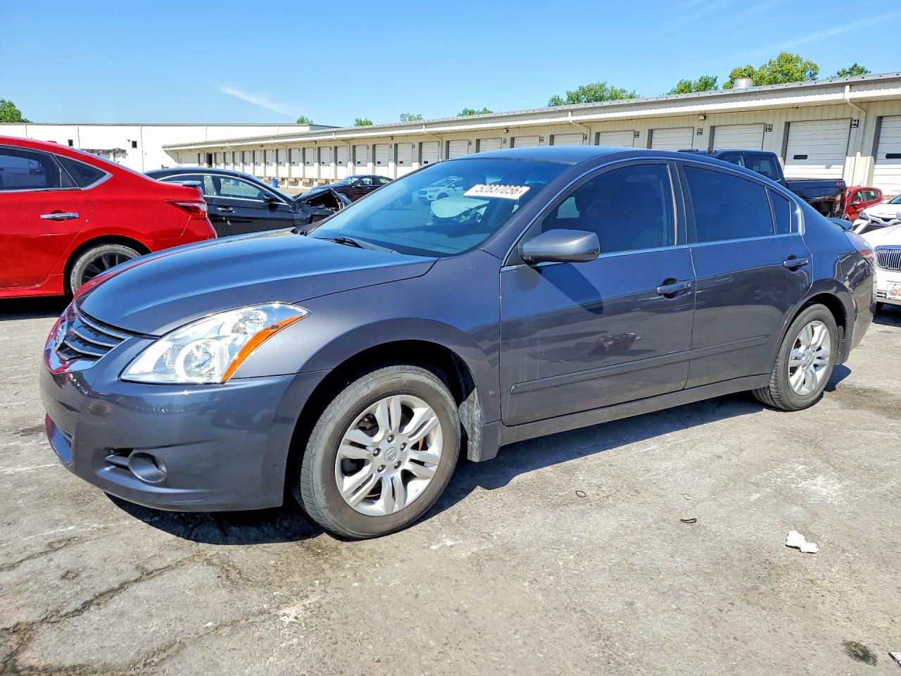 Salvage Nissan Altima Image