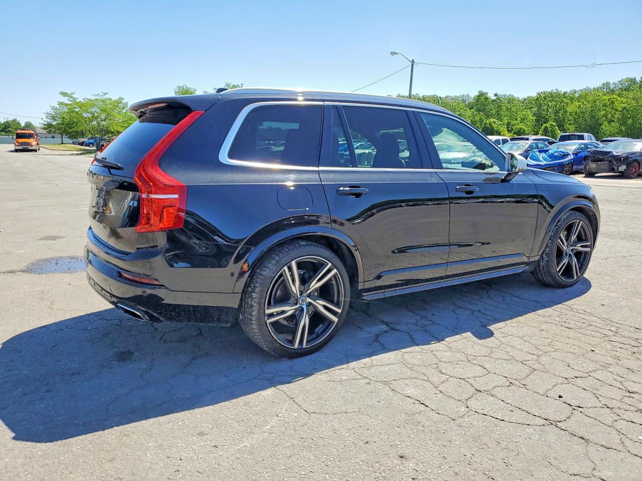 Volvo XC90 T6 R-design