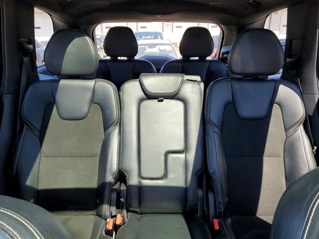 Volvo XC90 T6 R-design