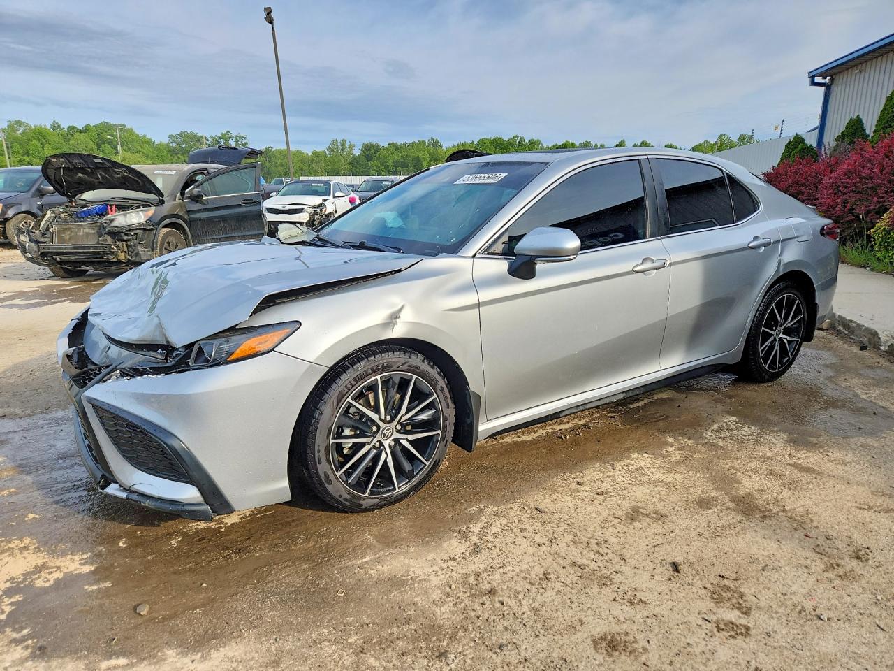 Salvage Toyota Camry Image