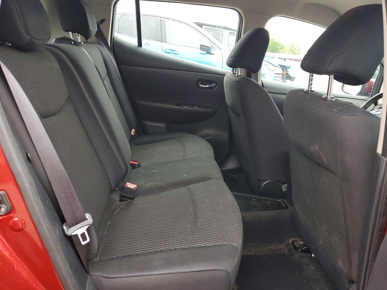 Nissan LEAF S