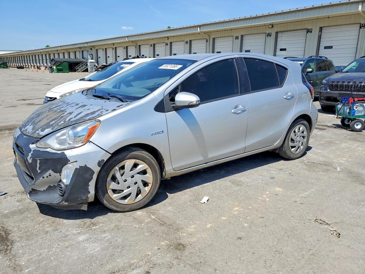 Salvage Toyota Prius Image