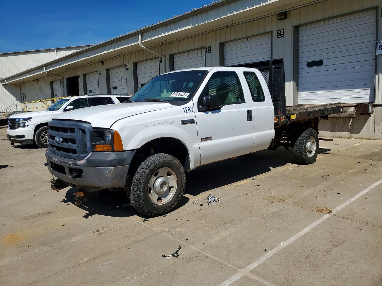 Salvage Ford F-350 Image