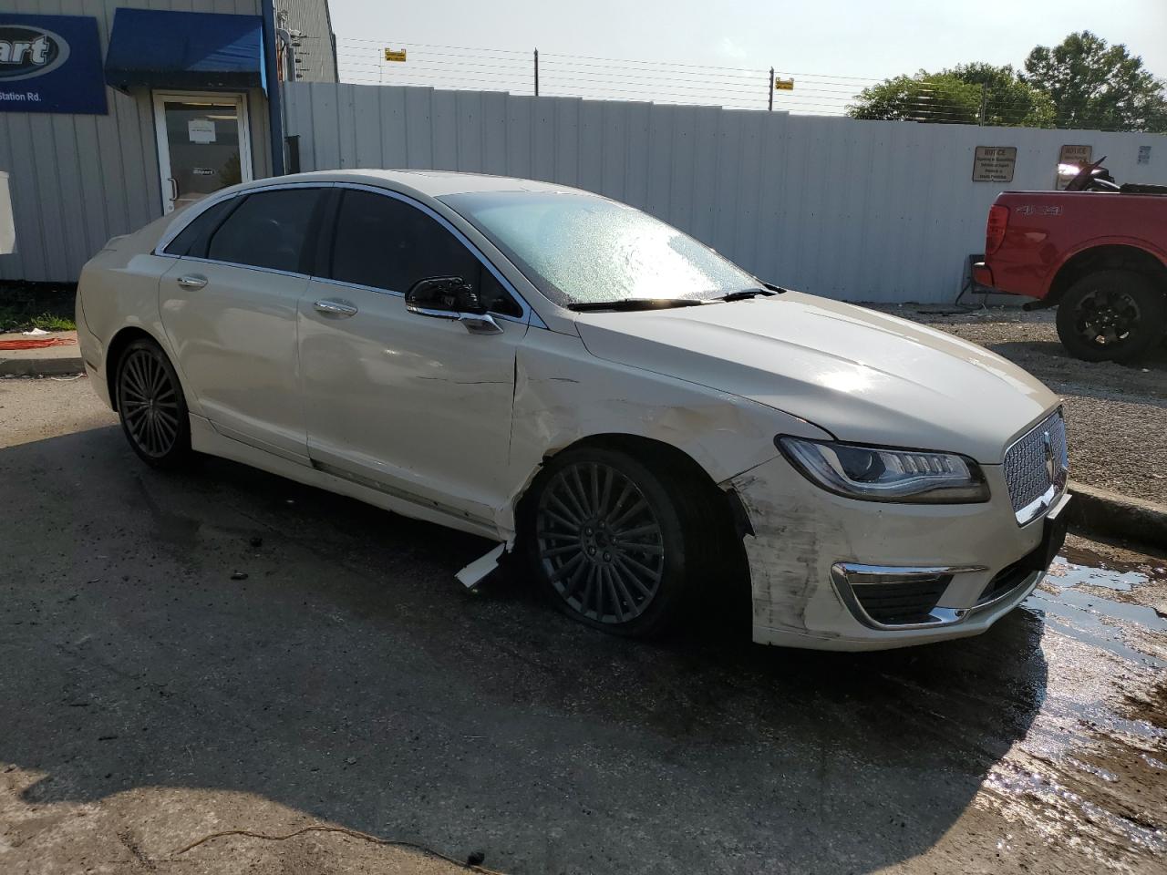 Lincoln MKZ Reserve