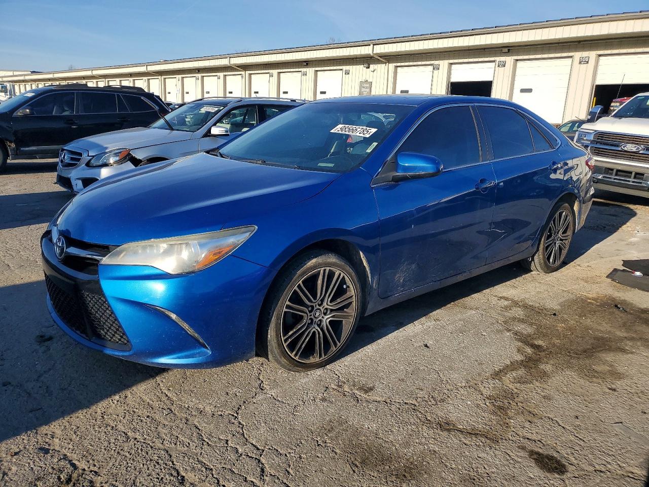 Salvage Toyota Camry Image