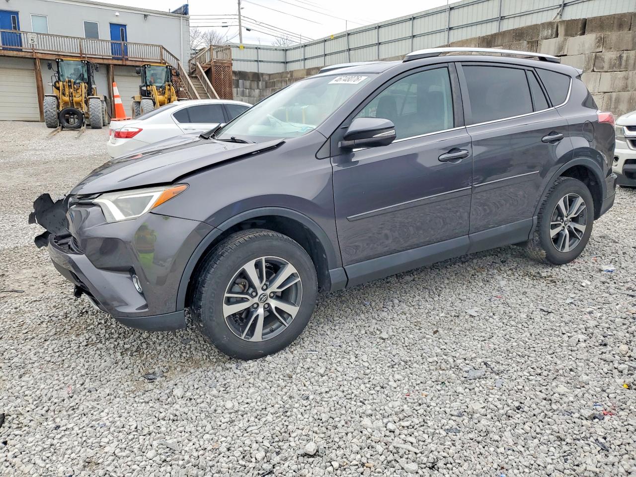 Salvage Toyota RAV4 Image