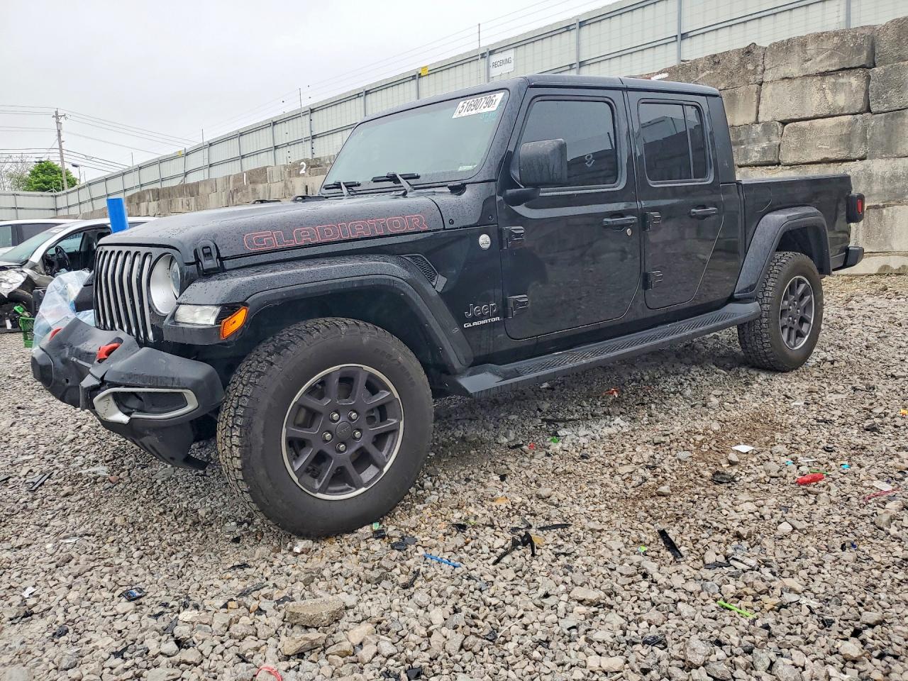 Salvage Jeep Gladiator Image