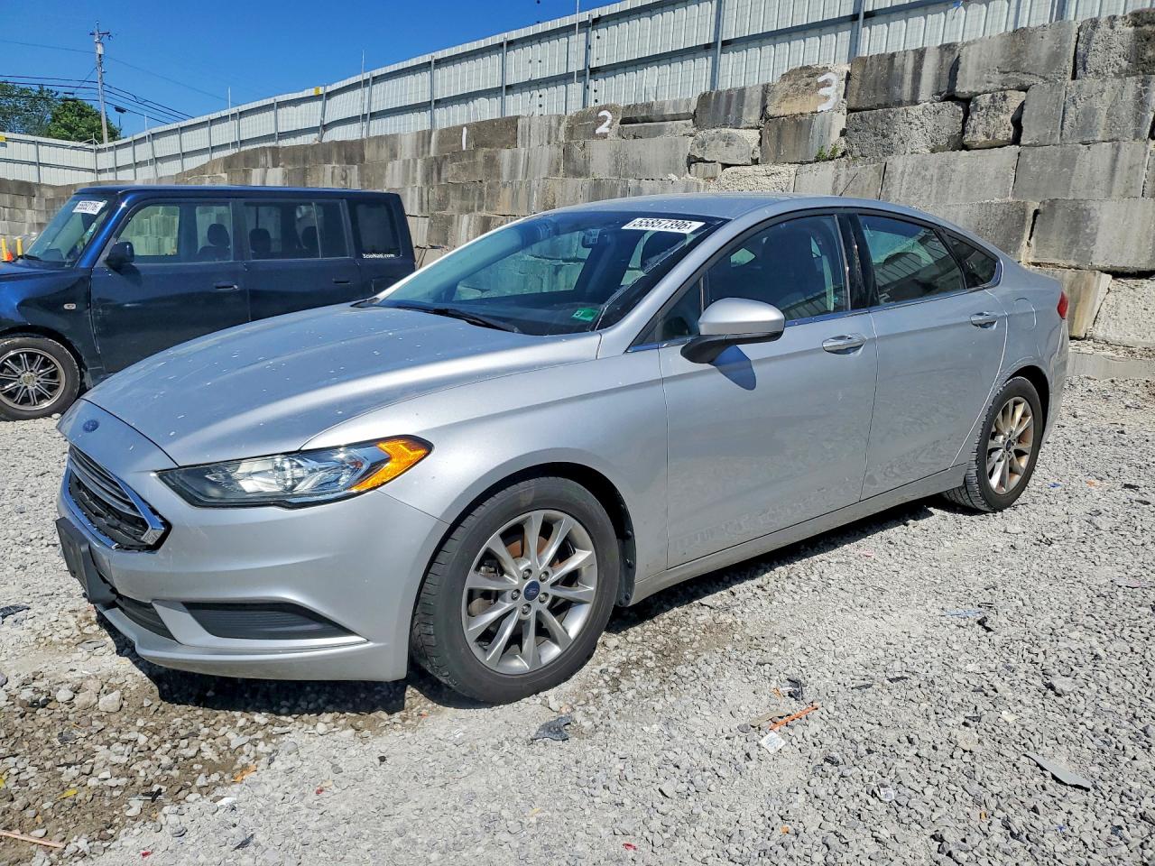 Salvage Ford Fusion Image