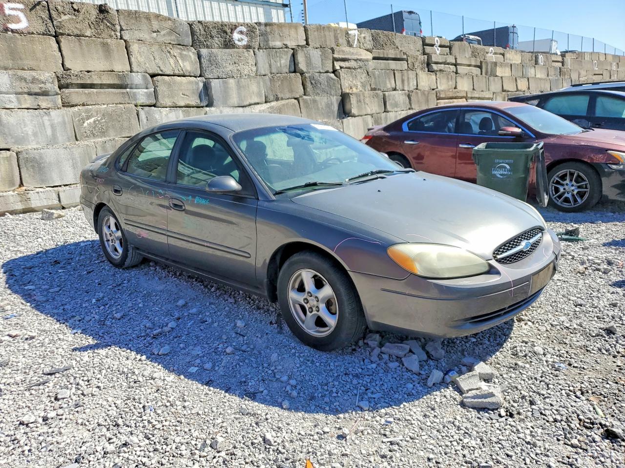 Ford Taurus Se