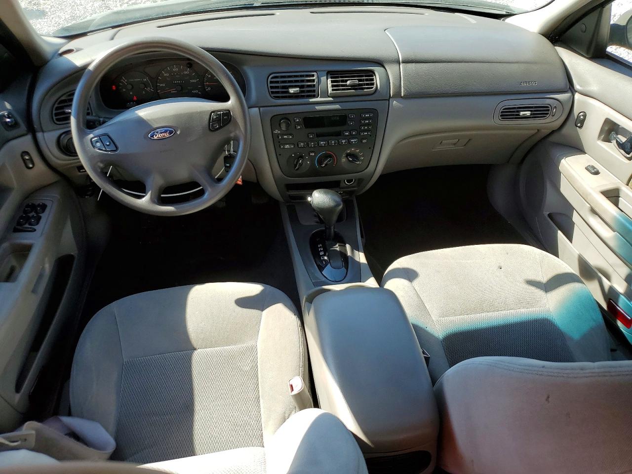 Ford Taurus Se