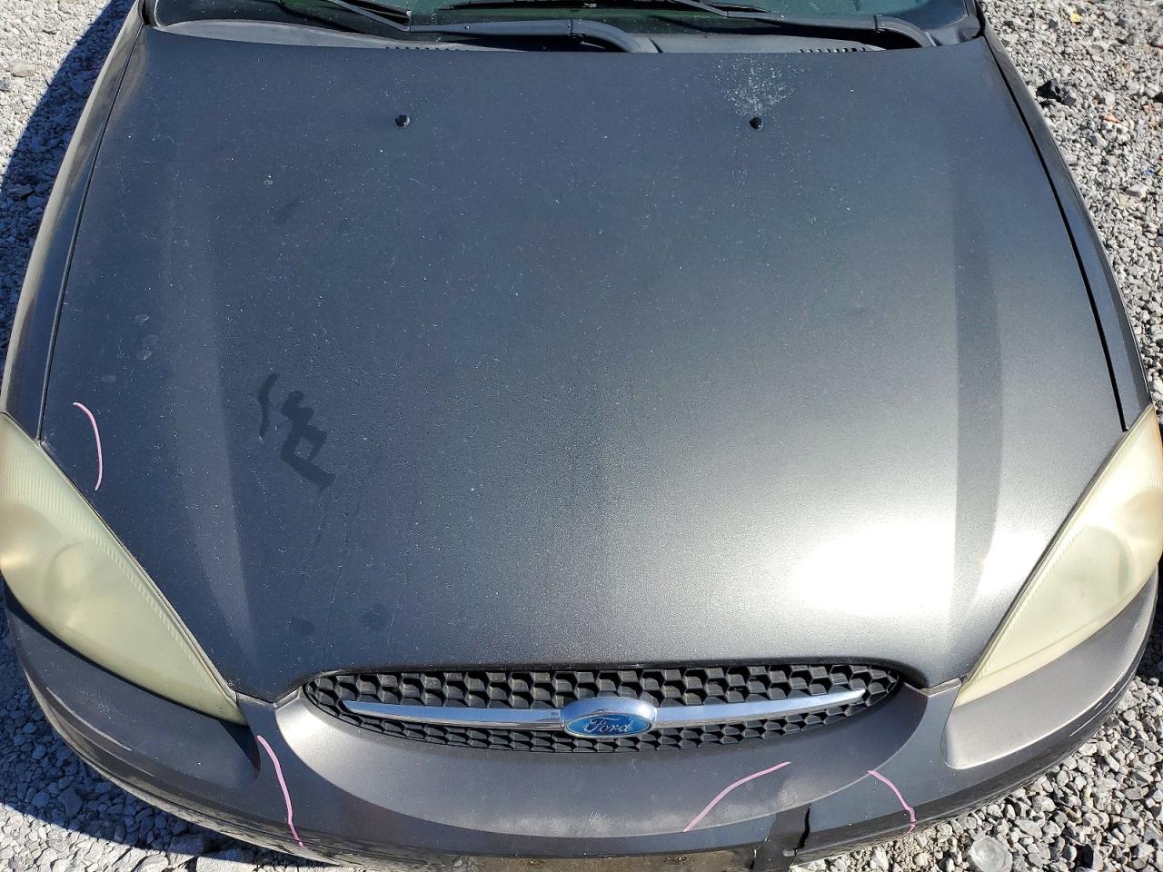 Ford Taurus Se