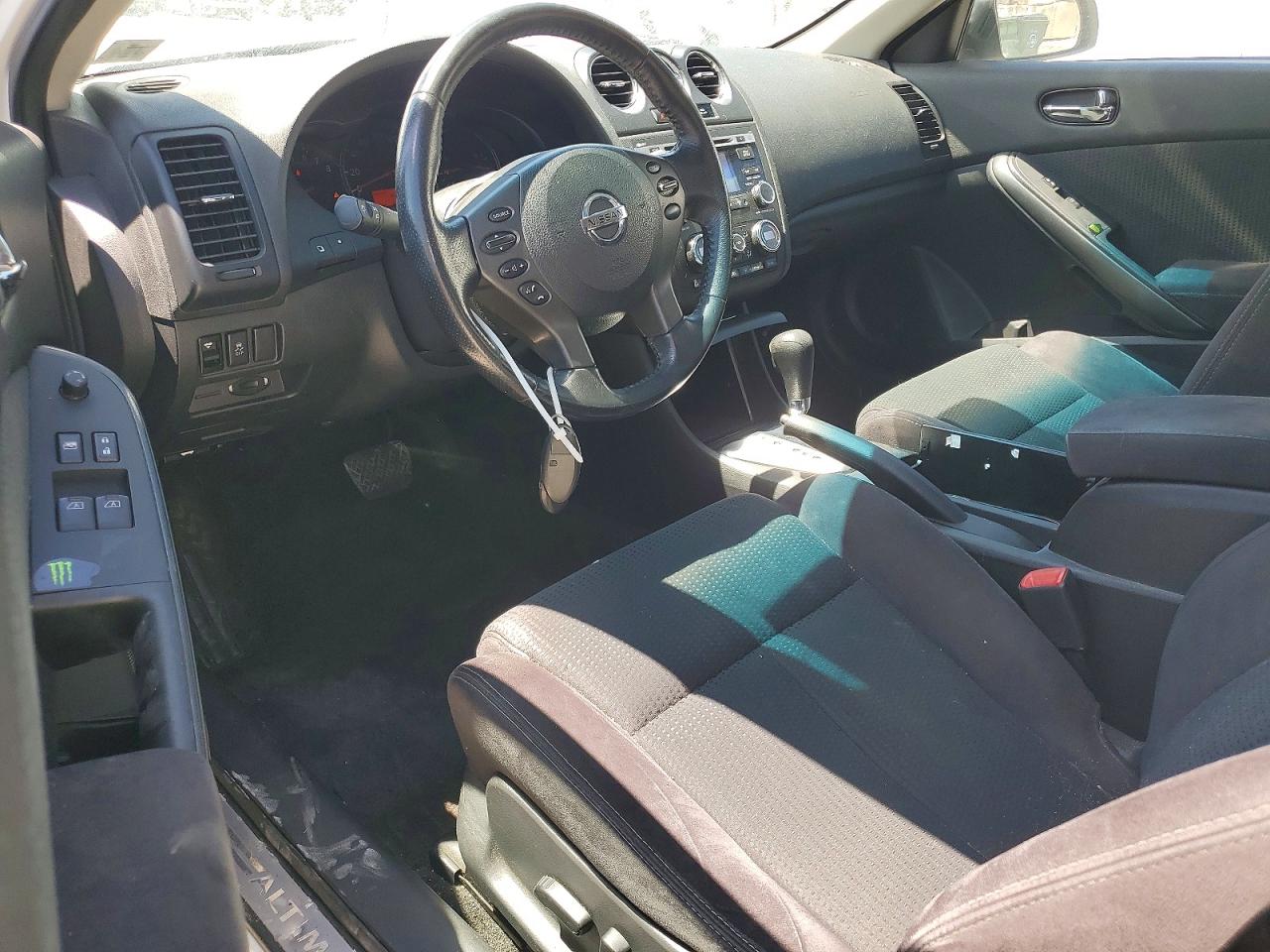 Nissan Altima S