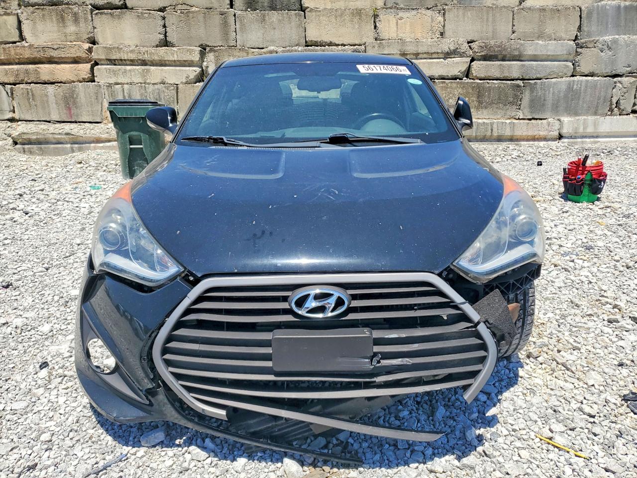 Hyundai VELOSTER Turbo