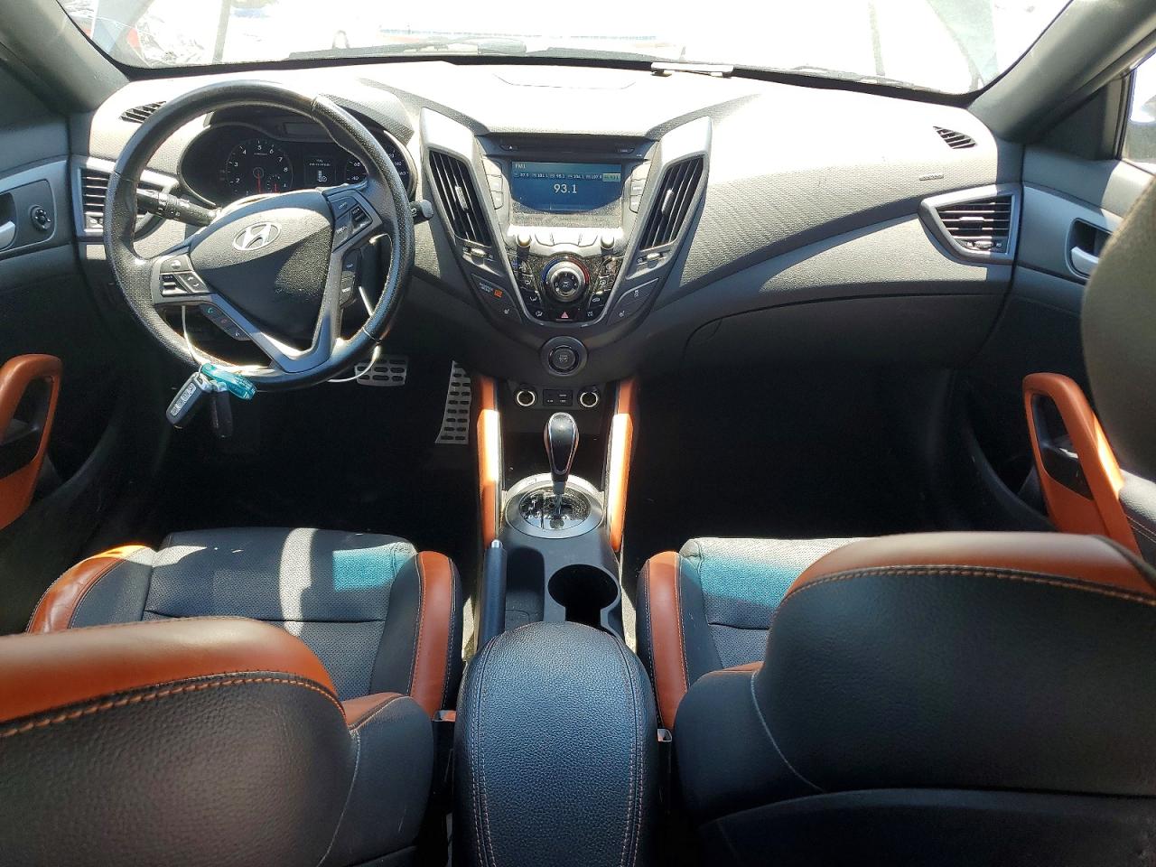 Hyundai VELOSTER Turbo