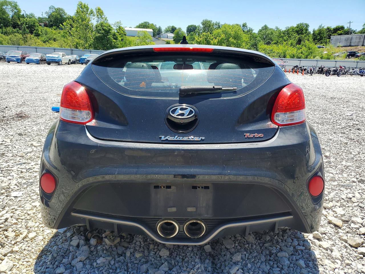 Hyundai VELOSTER Turbo