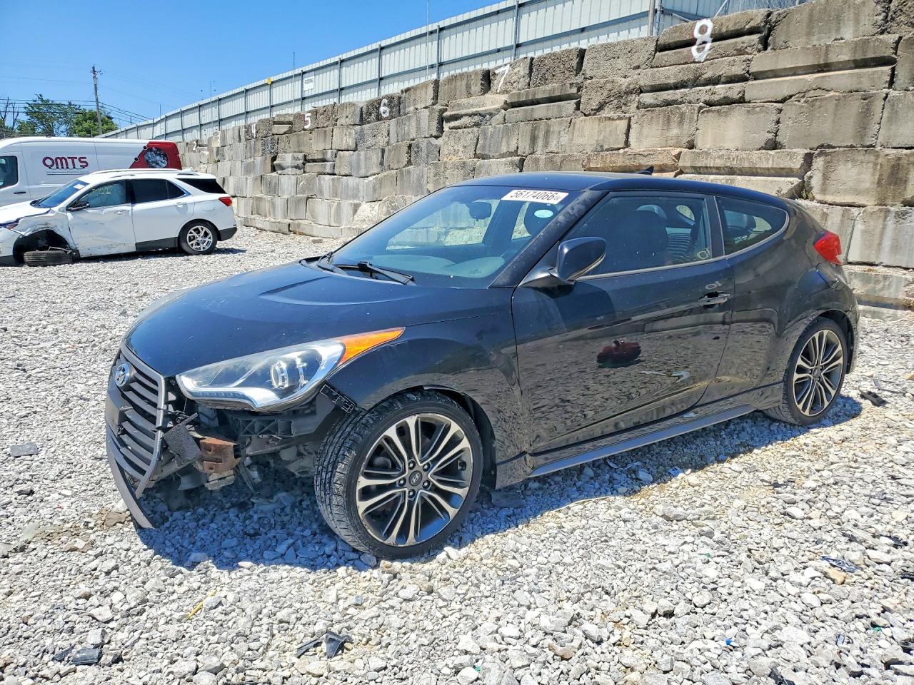 Salvage Hyundai VELOSTER Image