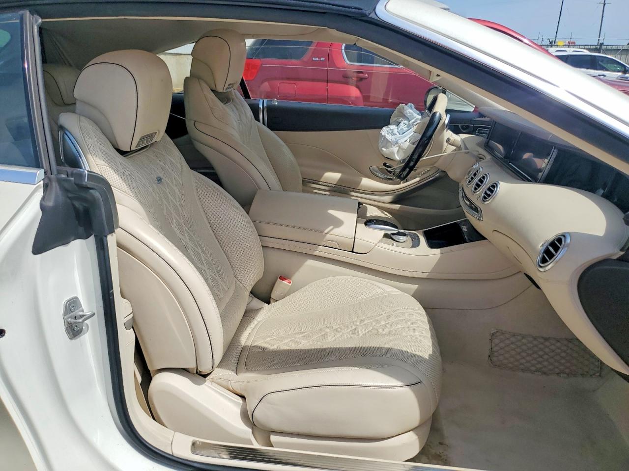 Mercedes-Benz S-Class 550