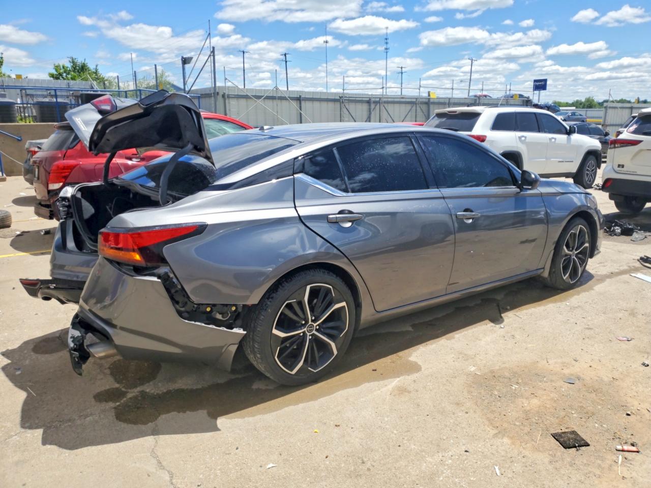 Nissan Altima Sr