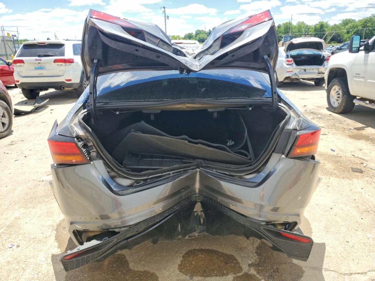 Nissan Altima Sr