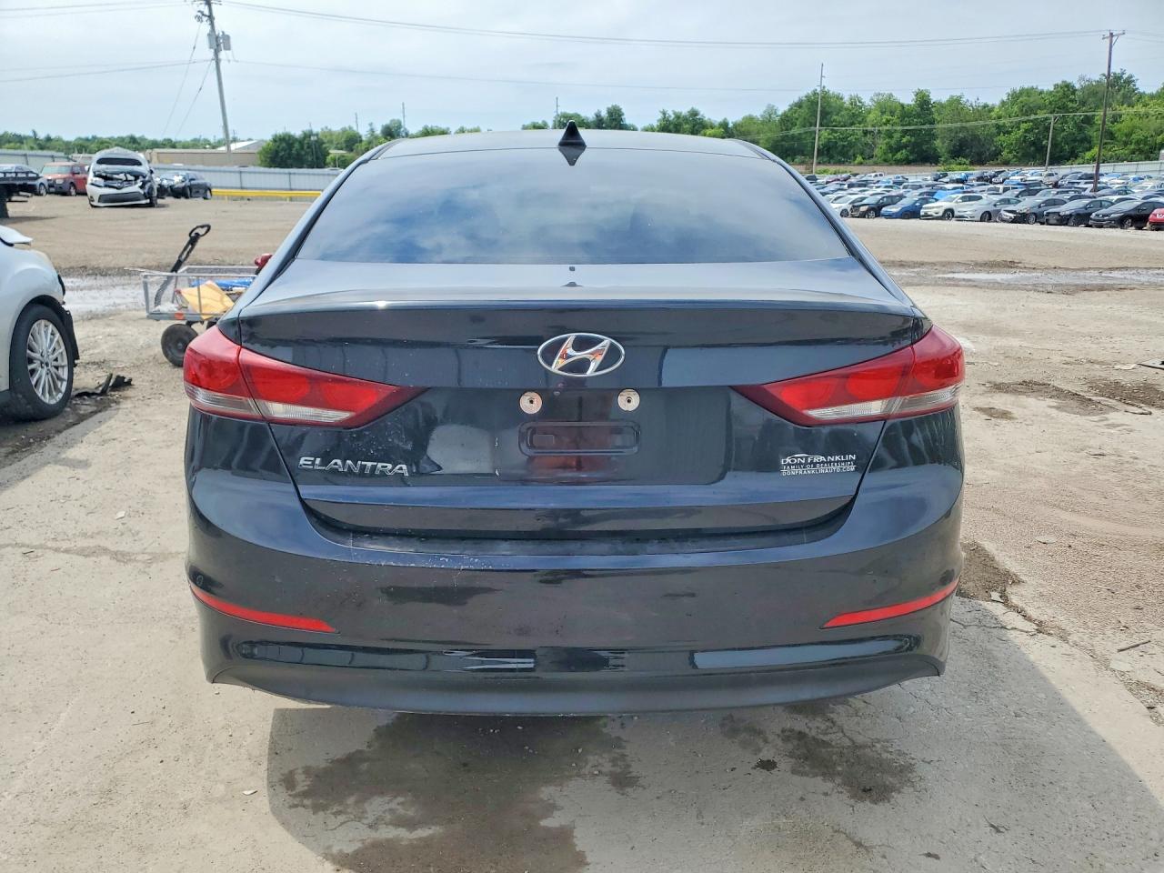 Hyundai ELANTRA Value Edition